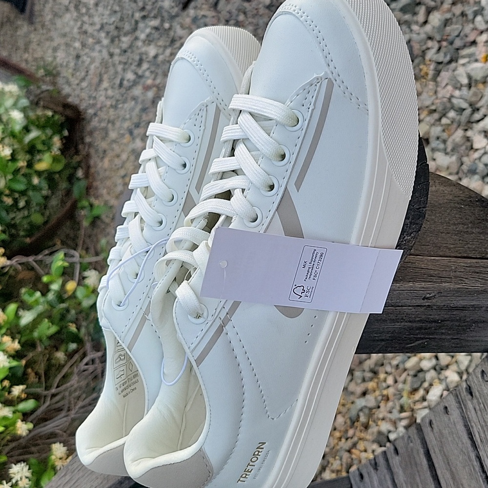 Tretorn Women’s White&Gray Sneakers - Picture 3 of 5